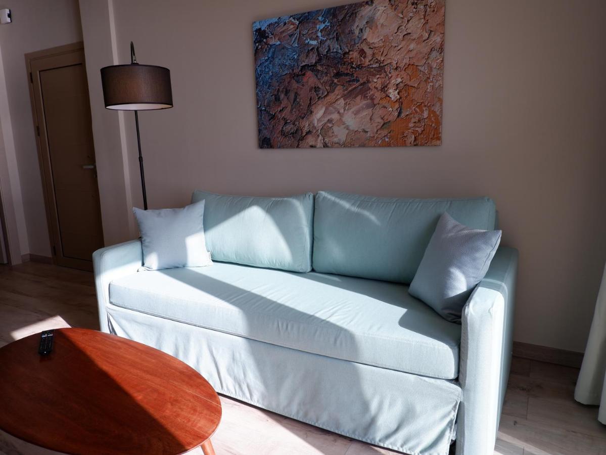 Kaiser Luxury Suites Achílleion Extérieur photo