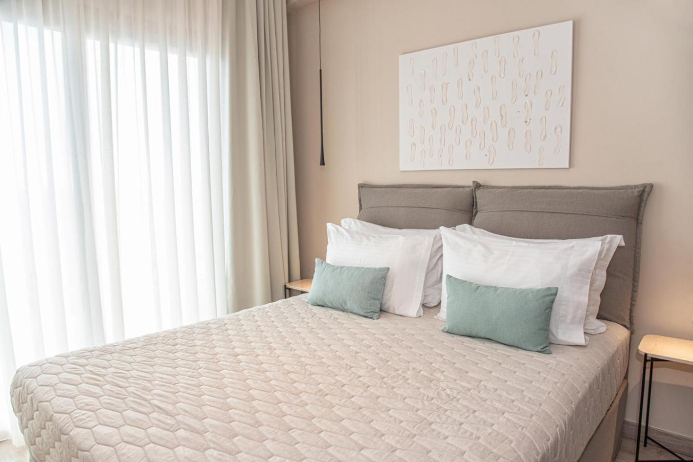 Kaiser Luxury Suites Achílleion Extérieur photo